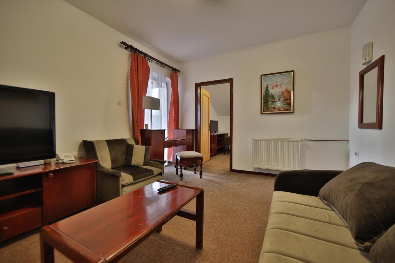 Guesthouse Babin Zub Crni Vrh Exterior photo